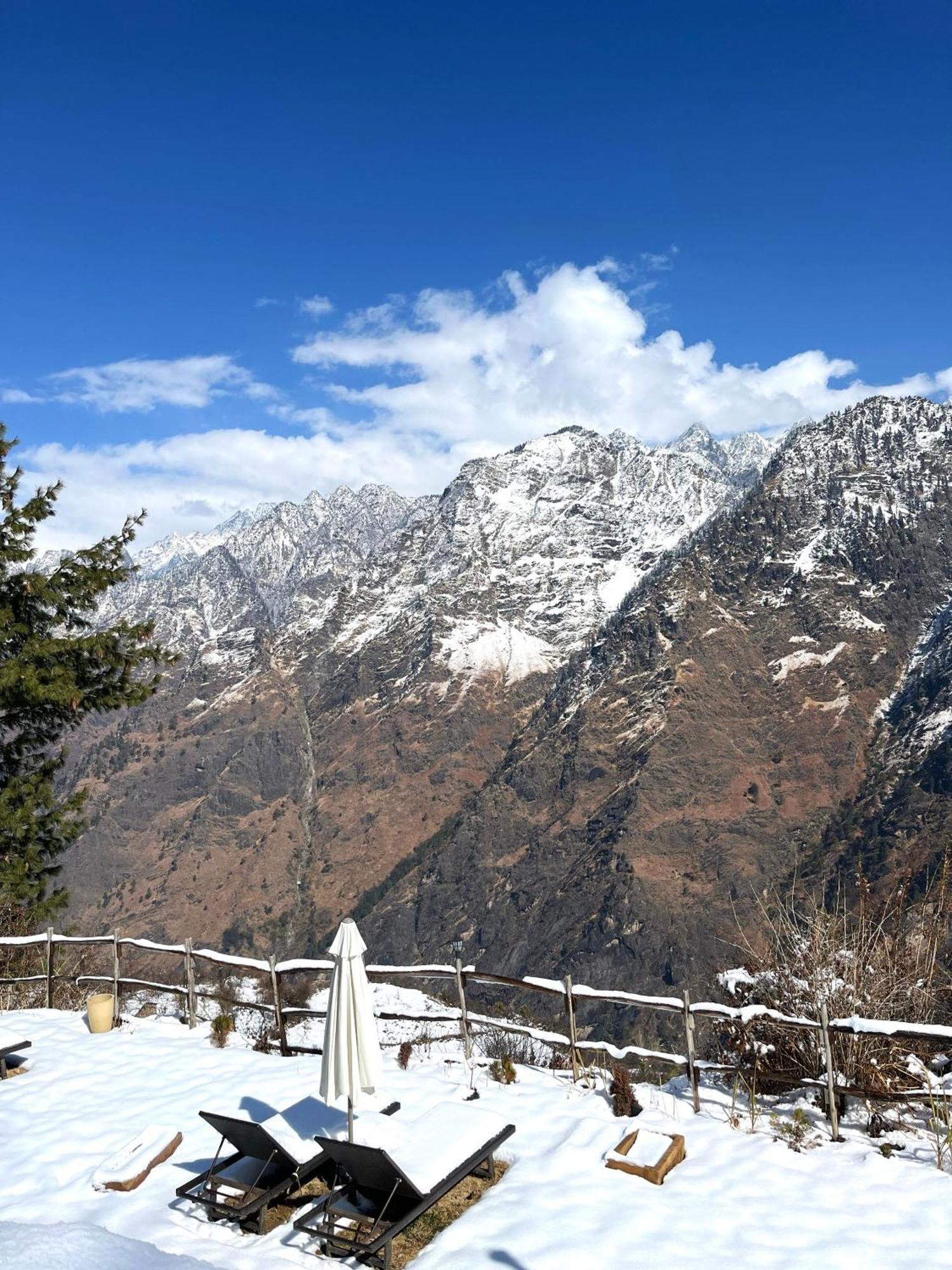 Faraway Cottages, Auli Joshimath Exterior photo